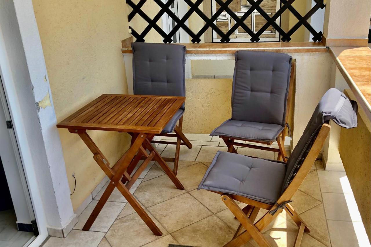 Villa Latina With 6 Apartments And A Shared Pool Vir Luaran gambar