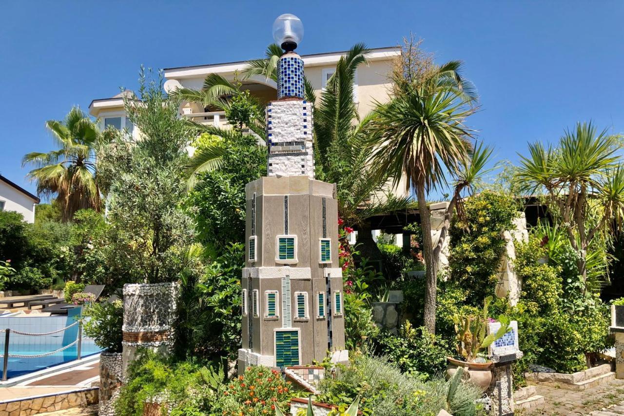 Villa Latina With 6 Apartments And A Shared Pool Vir Luaran gambar