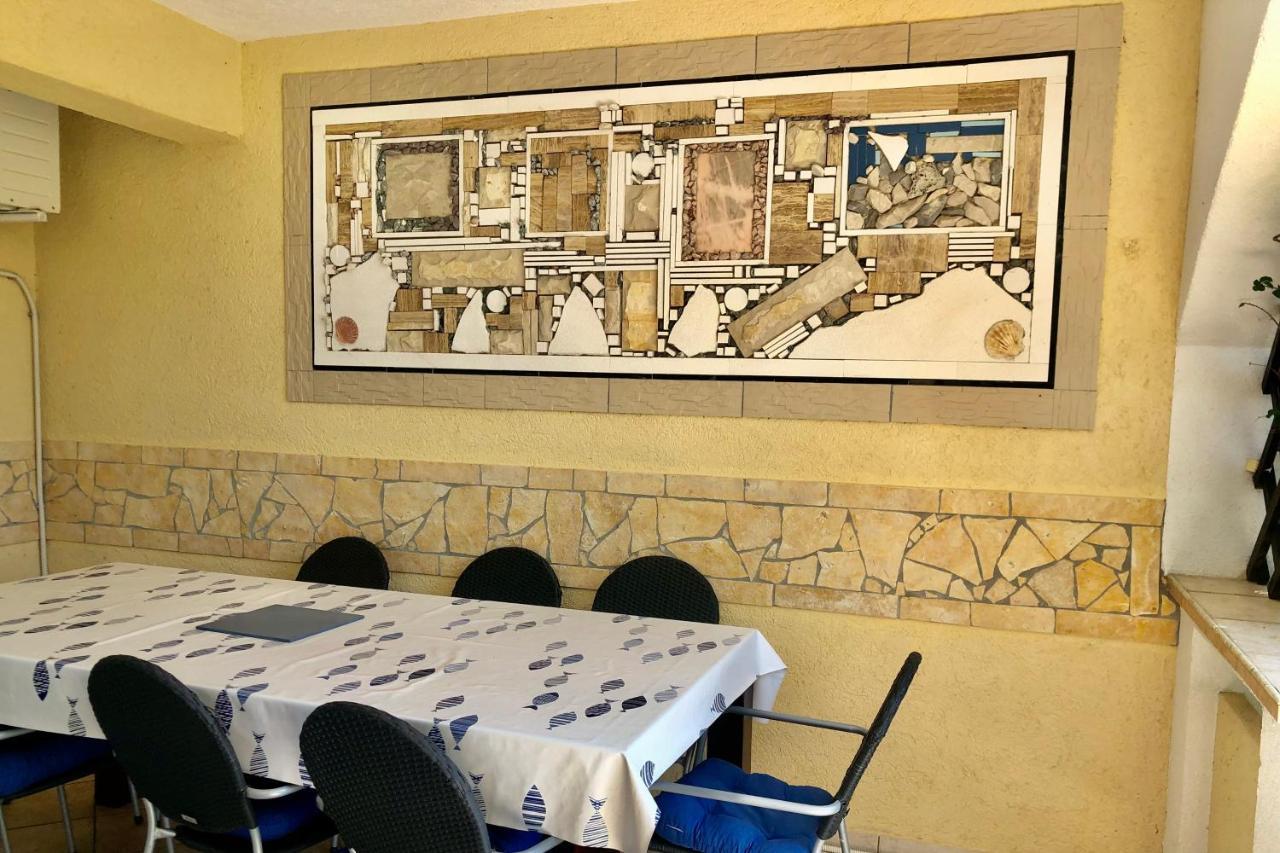 Villa Latina With 6 Apartments And A Shared Pool Vir Luaran gambar