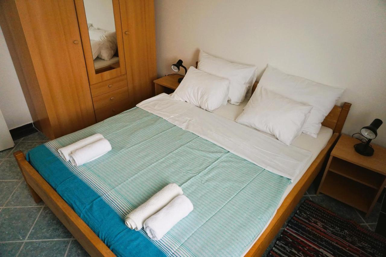 Villa Latina With 6 Apartments And A Shared Pool Vir Luaran gambar